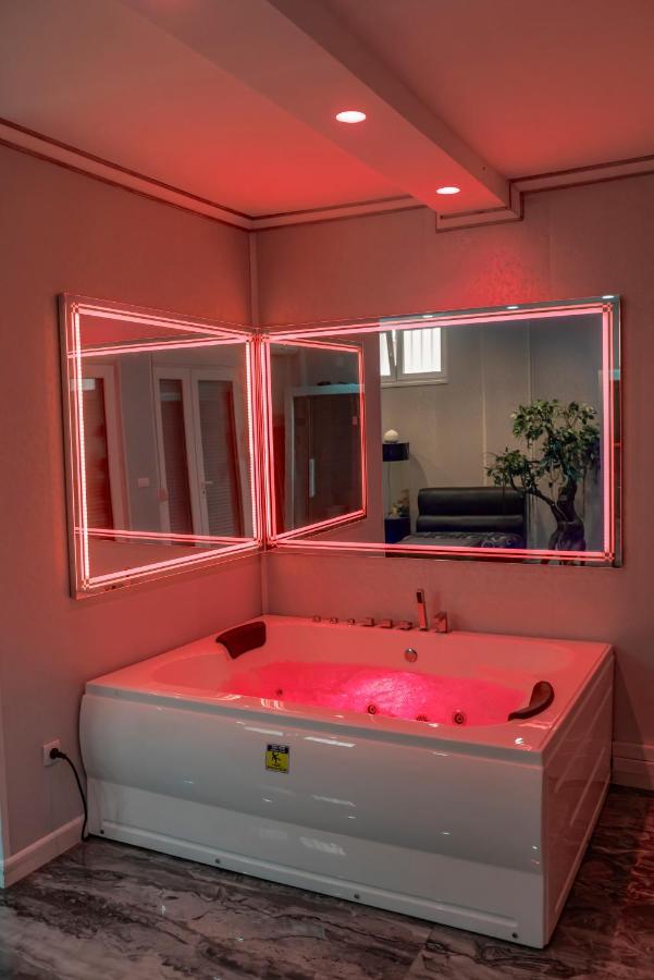 Spa Lux Apartmani Нови-Сад Экстерьер фото